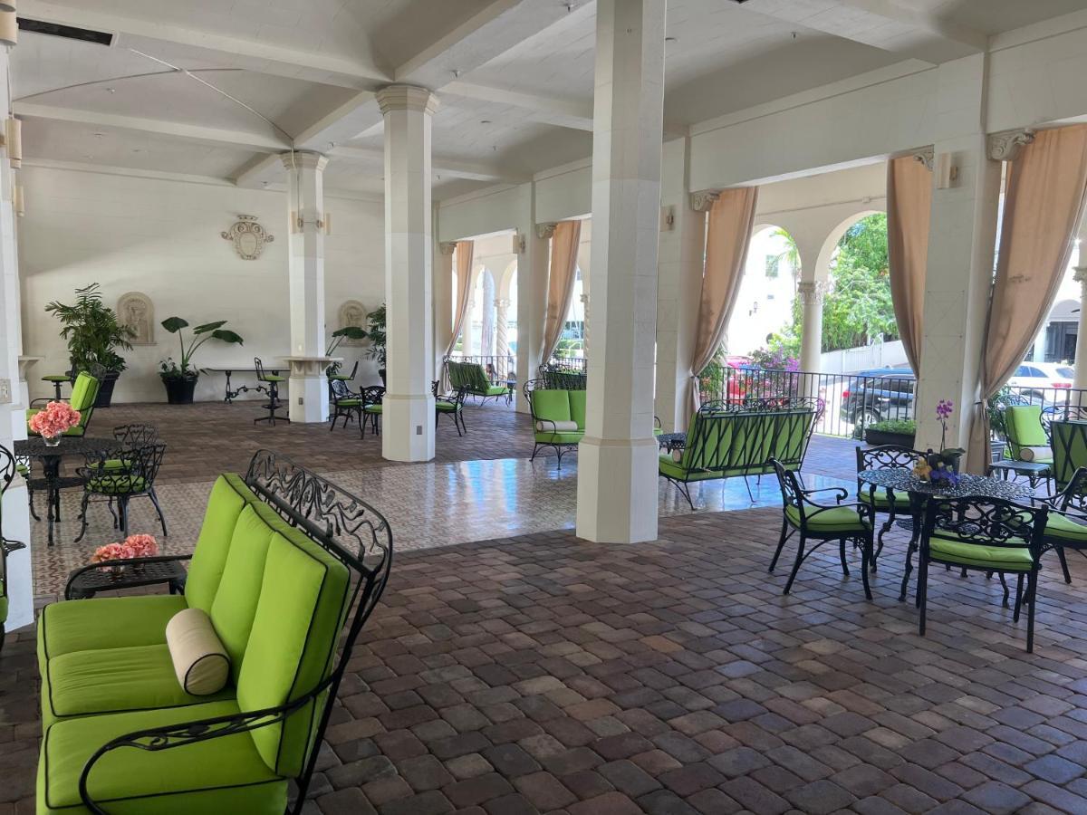 Blue Orchid Apartment-Palm Beach-Pool Exterior photo